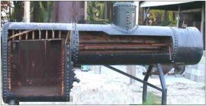 लोहयंत्र बाष्पित्र (Locomotive Boiler)