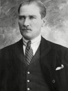 Read more about the article केमाल आतातुर्क (Mustafa Kemal Ataturk)