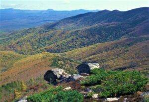 Read more about the article स्टॅनोव्हॉय पर्वत (Stanovoy Mountain)