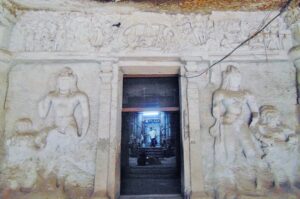 जोगेश्वरी लेणे (Jogeshwari Rock-Cut Cave)