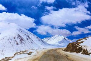 काराकोरम खिंड (Karakoram Pass)