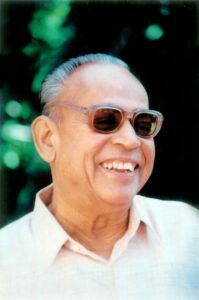 Read more about the article निर्मलकुमार जिनदास फडकुले (Nirmalkumar Jindas Phadkule))