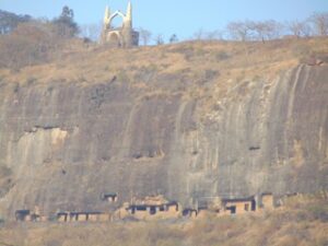 शिवनेरी लेणी-समूह, जुन्नर (Rock-cut Caves on Shivneri Hill, Junnar)