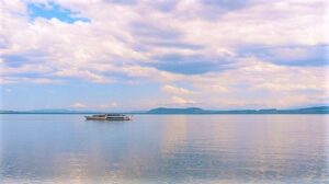 Read more about the article न्यूशटेल सरोवर (Neuchatel Lake)