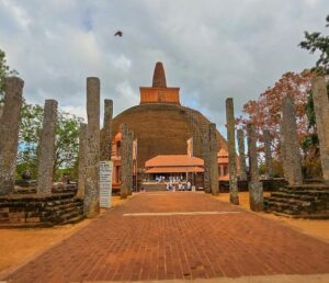 अभयगिरी विहार (Abhayagiri Vihara / Stupa)